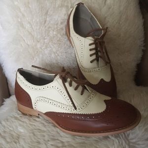 ModCloth Wanted Tan/Natural Faux-Leather Oxford